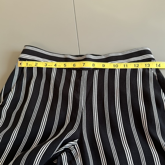 LOFT Pants & Jumpsuits Loft Size Xsp Ankle Length Pants Black And